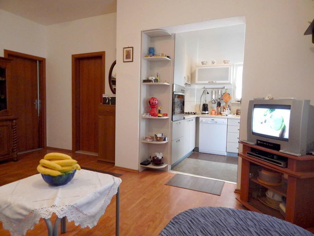 Apartment Lara 마카르스카 객실 사진